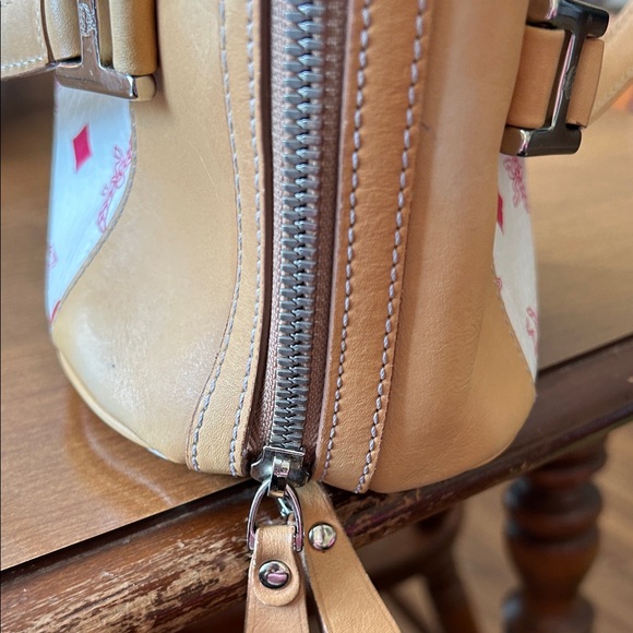 MCM Tan and White Shoulder Bag with COA - Picture 10 of 15
